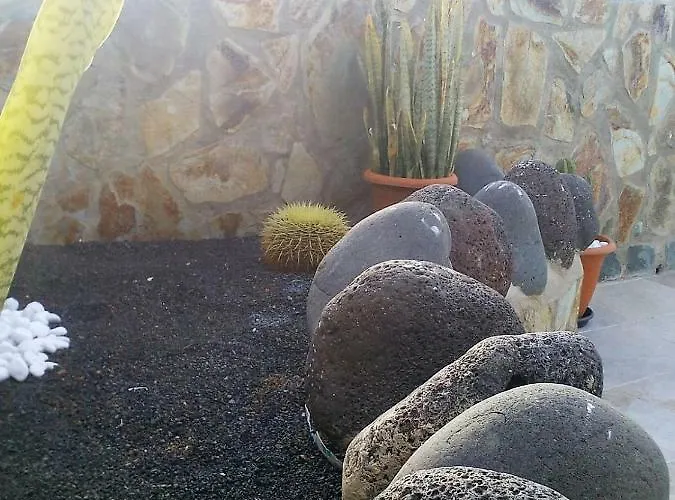 Piedra Playa Blanca (Lanzarote)